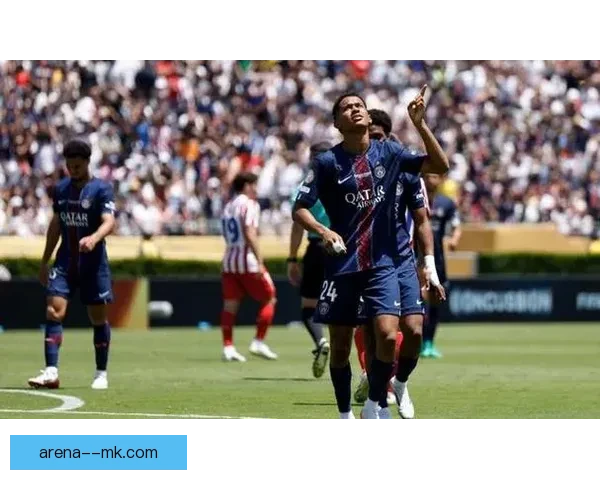 巴黎圣日耳曼官宣八千万签下葡萄牙中场若昂内维斯